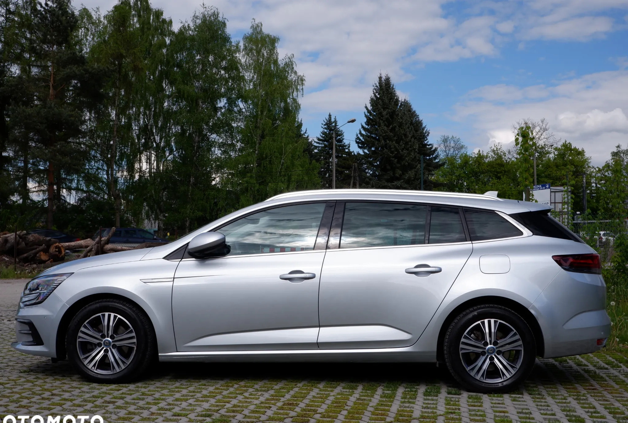 Renault Megane cena 91500 przebieg: 38113, rok produkcji 2021 z Lubycza Królewska małe 781